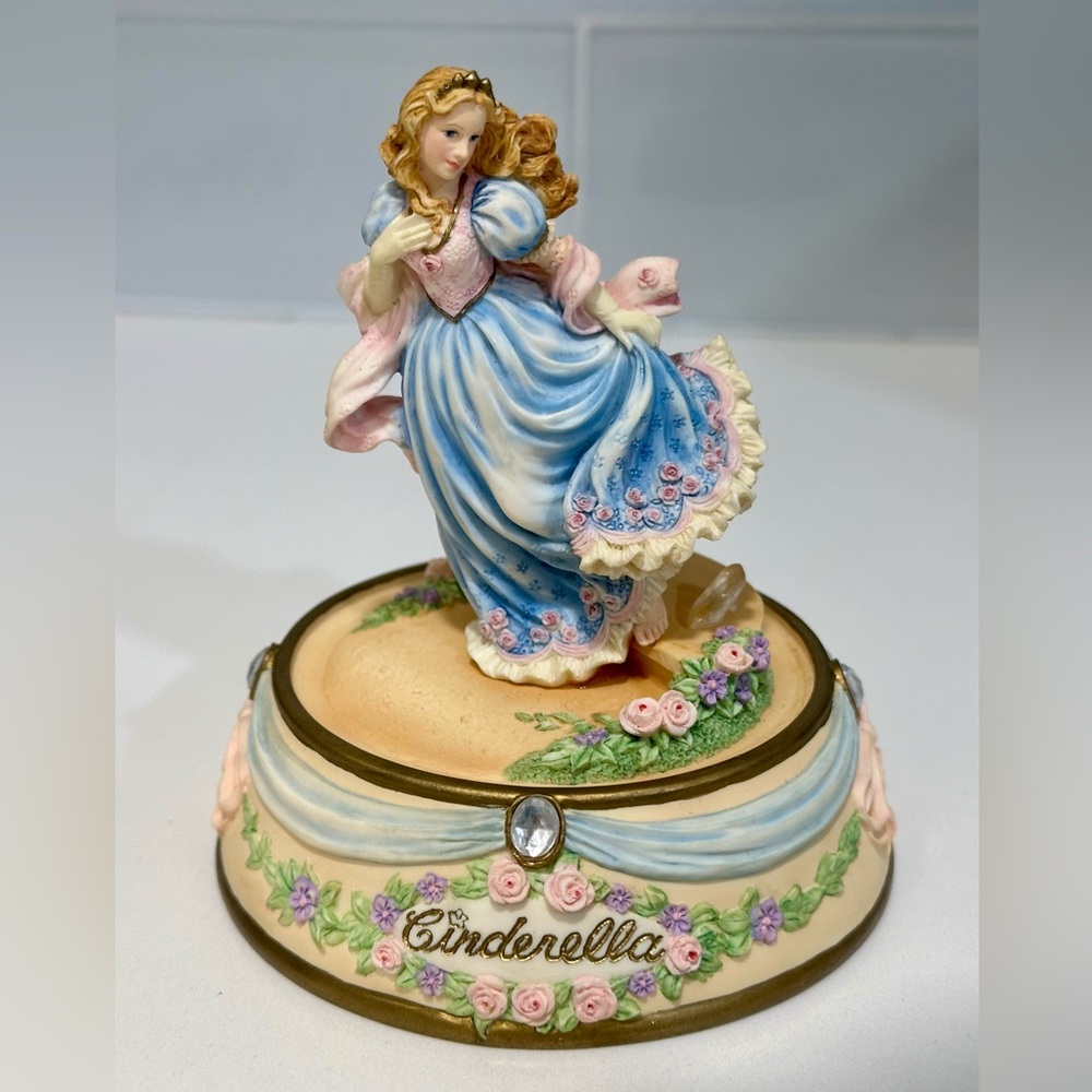 Bradford Exchange Cinderella Fairytale Princess Bell Jar Collection Limited